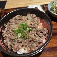 すき焼き 牛しゃぶ 松重 - なんと松坂牛