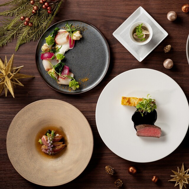 Restaurant RASPBERRY with MOON BAR