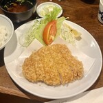 丸五 - ・特ロースかつ(セットメニュー)