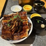 炭火焼 鰻のうな輝 - 