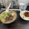 博多ラーメン 替玉食堂 横須賀中央店