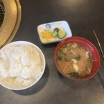 飛騨牛食事処天狗 - ご飯はおかわり出来ます