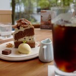 エスリビングハナレ - 