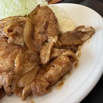 まる家 - ロースしょうが焼き並盛り（UP）