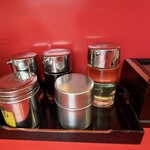 つけそば 丸長 - 卓上の調味料