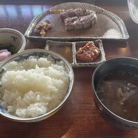 横浜瀬里奈 ステーキドーム - 