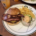 The Caaap Burger - 