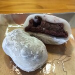 木村屋 - 豆大福　断面