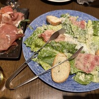 デ サリータ 渋谷 - ロメインレタスのサラダ