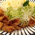 大衆食堂 てんぐ大ホール - チキンカツの様な唐揚げ