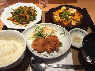 Yayoi Ken - 青椒肉絲定食890円(2014.10)