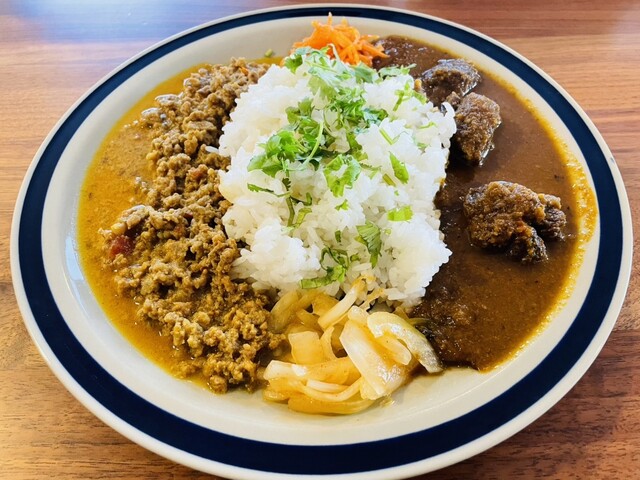 CURRY ㊹ （カレー シシマル） - 酒田/カレー | 食べログ