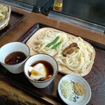 水沢うどん 松島屋 - ざるうどん　とろろ追加