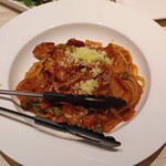 イザカヤ トモ - 