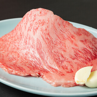 한 번은 꼭 먹어봐야 할, 명물【최강의 등심】