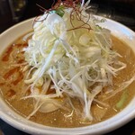 ラーメン南の - 背脂担々麺ネギトッピング
