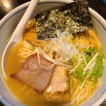 しろ醤油らーめん950円