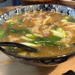 手打ちうどん やまびこ - カレーうどん　生卵は沈んでます