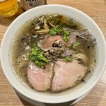 R+ 隠れ家すぎるラーメン屋 - 