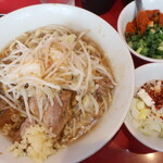 ラーメン二郎 - ラーメンミニ＋ニンニク少し＋青ネギ白ネギ