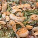 조조칼국수 - たっぷりのイカとタコとエビ