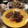 ワイン食堂ukine - 自家製ハンバーグとローストビーフの盛り合わせ