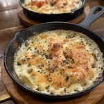 ワイン食堂ukine - エビとペンネのグラタン