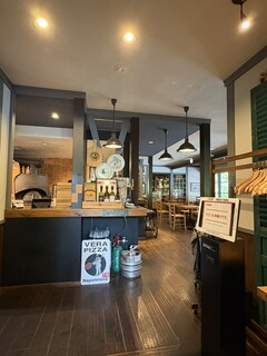 ア フェネステッラ - 