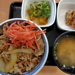 吉野家 - 料理写真:鬼おろしポン酢牛丼並盛660円＋唐揚げみそ汁セット217円