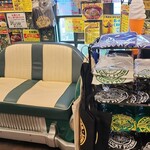 ラッキーピエロ 戸倉店 - 