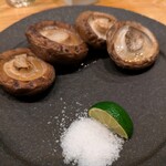 炉ばた 灯台 - シイタケ焼き