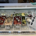 POKE&DELI TSUKASA - ポキ丼は目の前で作って下さいます