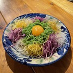里主 - 彩り野菜のゴーヤそばサラダ
