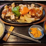 豚菜 - ポークソテー定食(ごはん小盛)