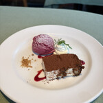 37 Steakhouse & Bar - 