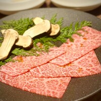 焼肉うしごろ 銀座店 - 松茸とザブトンのすき焼き