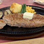 バッファローキング - サーロインステーキ300㌘ ミディアムレア