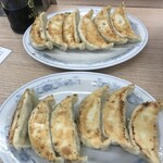 ぎょうざの満洲 ひばりヶ丘北口店 - 燒餃子2人前