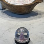 DACOMECCA - おまけ:テーブルに何故かスノードーム