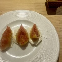 瀧口 - ロースト無花果のカプレーゼ、鬼おろし大根