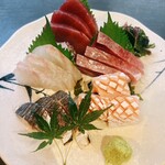 炭火串焼き 海鮮料理 燦々 - 