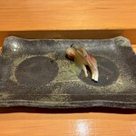 寿司割烹 魚紋 - 鯖:昆布締め