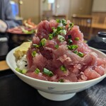 すし食堂　おはん - 男のまぐろ中落ち丼1490円