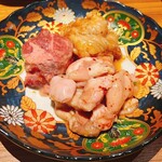 中目黒焼肉 登牛門 - 