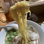 屋台ともちゃん - 麺　豚骨ラーメン