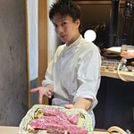 320597909 - 平野勝士代表　父は『馳走 啐啄一十』の 平野寿将大将