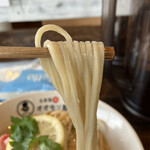 自家製麺 オオモリ製作所 - リフト