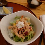 320602092 - 初めはサラダ