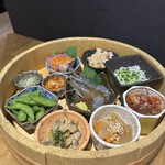 キラクニ - キラクニおばんざい盛り合わせ