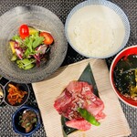 焼肉 喰心 - 雌牛切り落とし定食